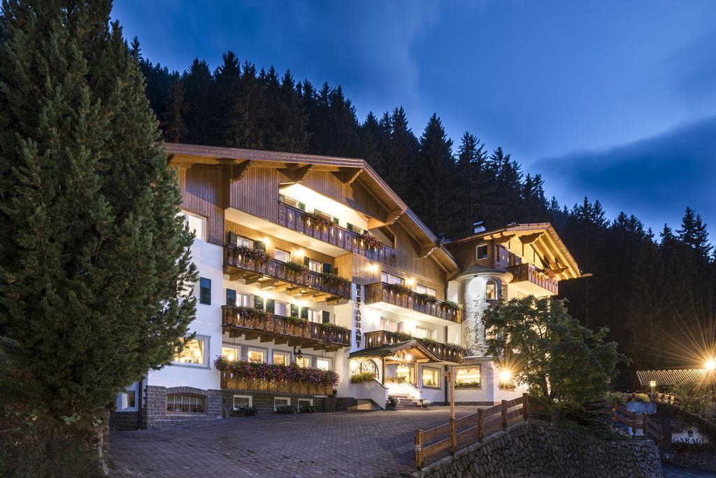 Hotel La Pineta Selva di Val Gardena Kültér fotó