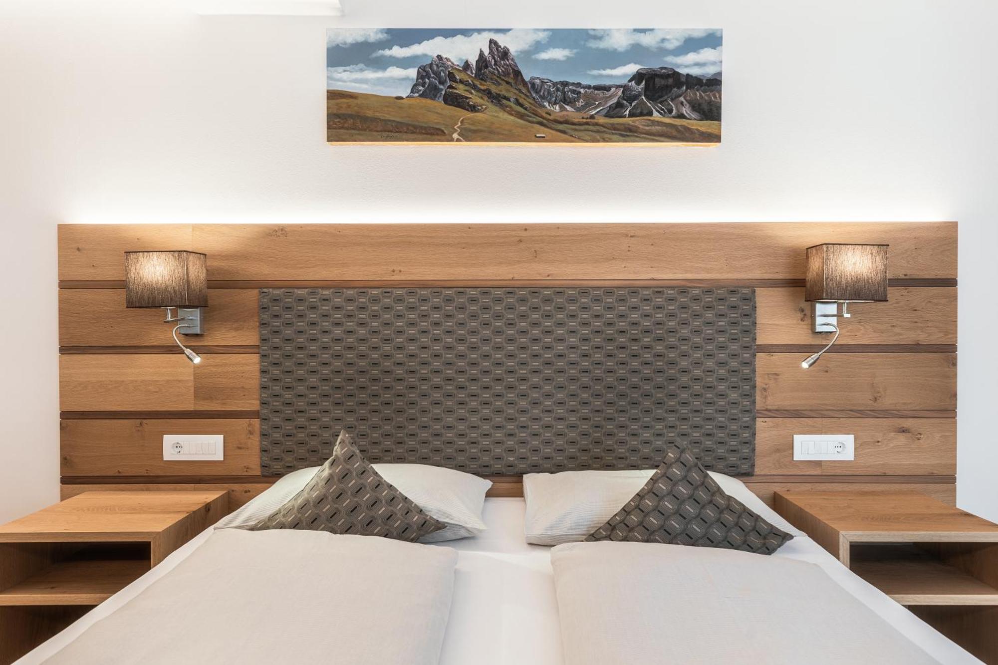 Hotel La Pineta Selva di Val Gardena Szoba fotó