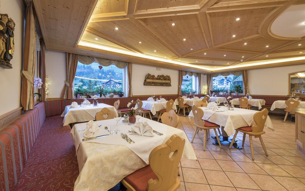 Hotel La Pineta Selva di Val Gardena Kültér fotó